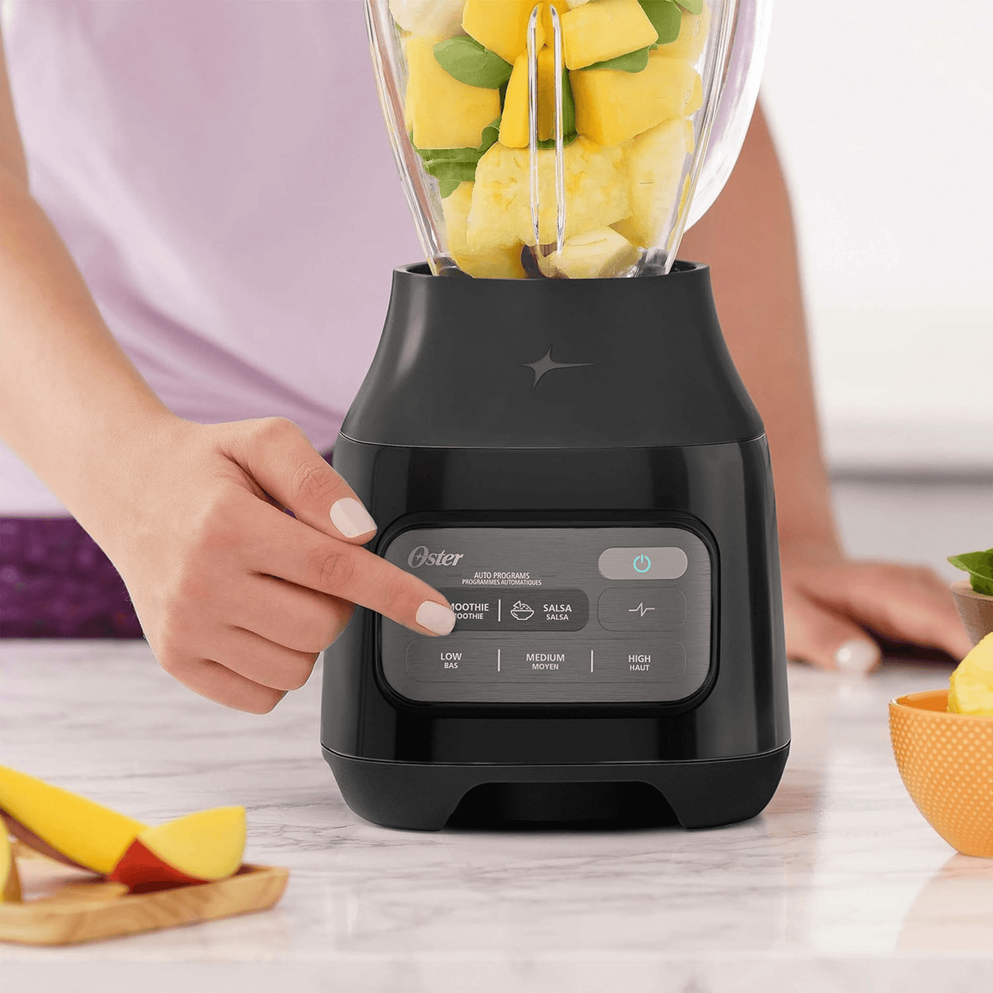 Oster 3-Speed 800W One-Touch Control Glass Jar Blender with Auto Program