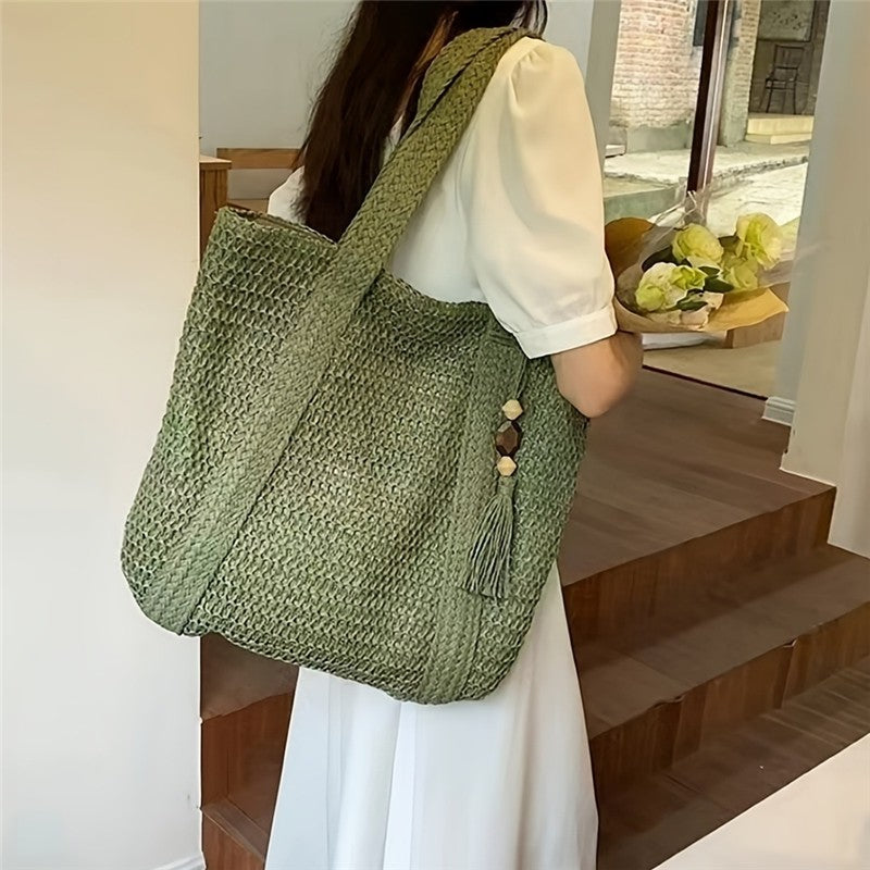Chic Straw Woven Tote Bag: Stylish and Versatile