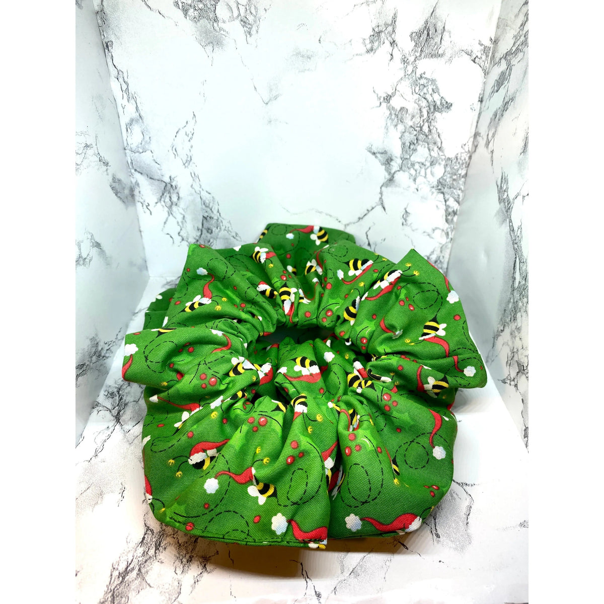 Christmas Bee Scrunchie