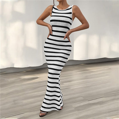 Colorblock Striped Sleeveless Maxi Dress with Crewneck and Back Hollow Detail