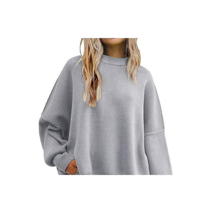 Sure! Here is an optimized title for your clothing product in English:

"Cozy Round Neck Batwing Sleeve Knit Swe