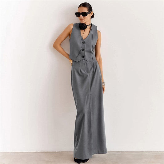 High-Waisted V-Neck Slim Fit Dress in Solid Color