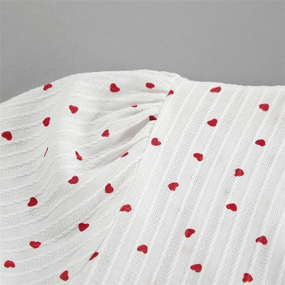 Five-Point Bubble Sleeve Lace-Up Floral Sleep Dress

Suggested Optimization:
Floral Lace-Up Sleep Dress with Bubble Sleeves
