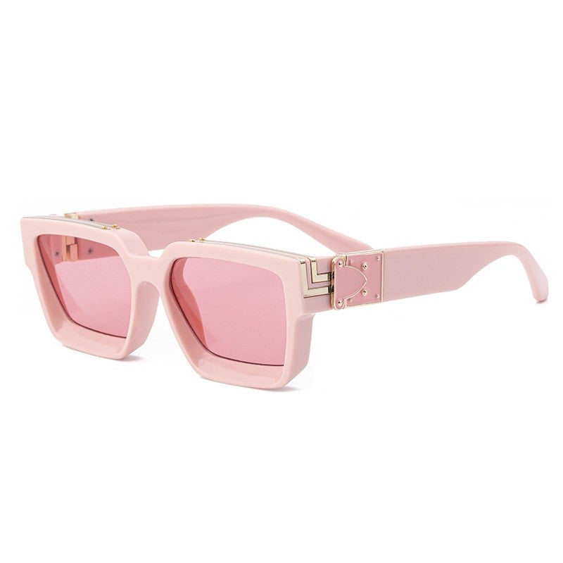 Lightweight And Stylish Oversized Sunglasses