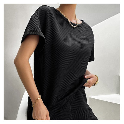 Knit Casual Round Neck Top and Shorts Ensemble