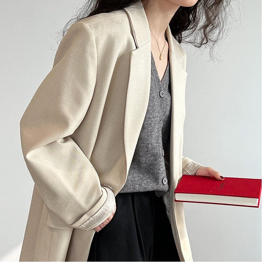 Sophisticated Suit Jacket crafted from Vertical Sensation TR Fabric