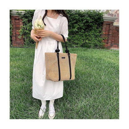Single Shoulder Beach Bag with Stylish Solid Color Straw Weave