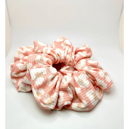 Pink Cheetah Ribbed Scrunchie