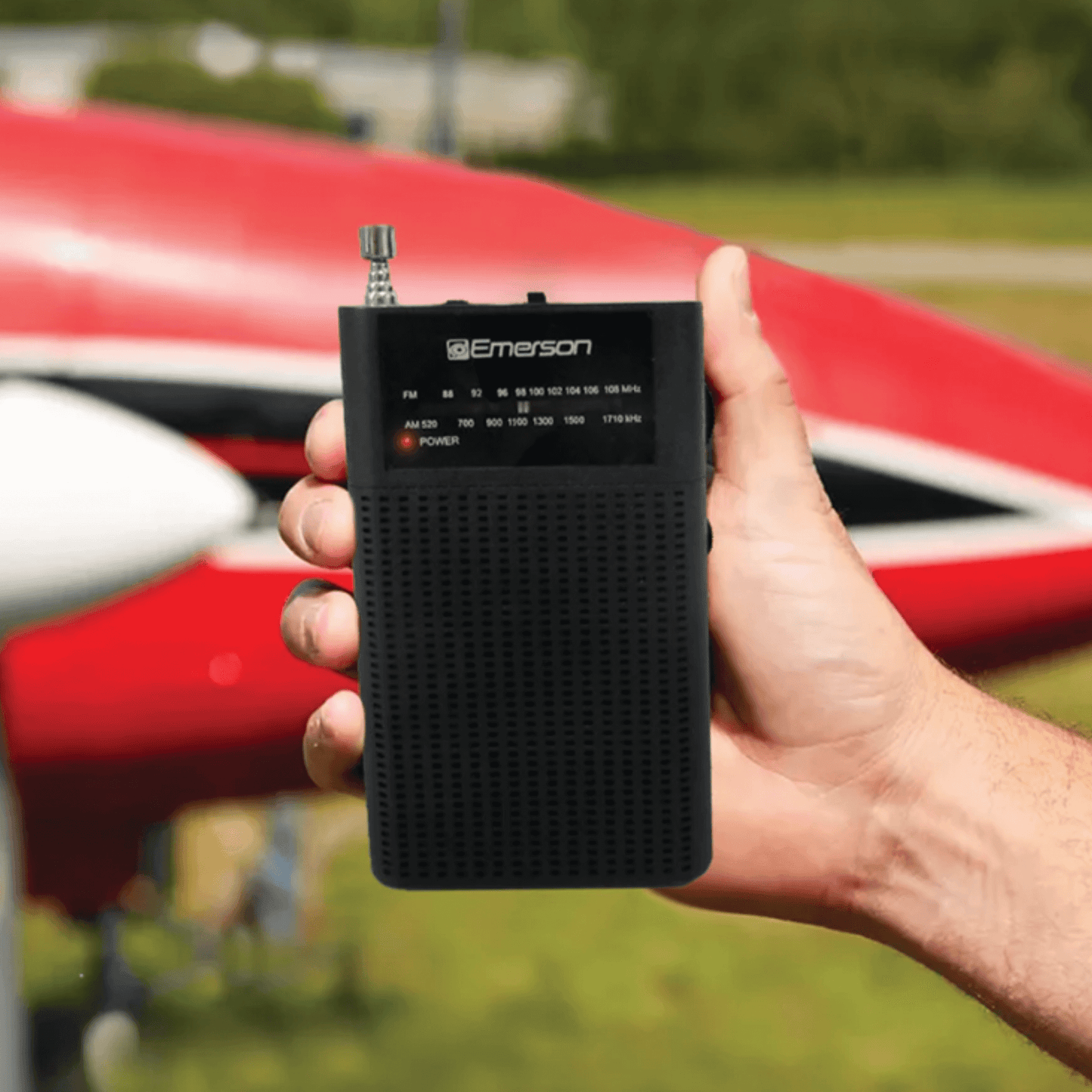 Emerson Portable AMFM Radio with Built-In Speaker and Easy Removable Belt Clip