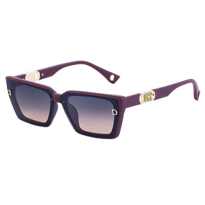 Fashionable Square Sunglasses For UV Protection For Women
