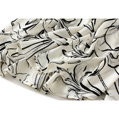 Sure! Here is an optimized title for your clothing product:

"Printed A-Line Skirt with Elastic Waistband