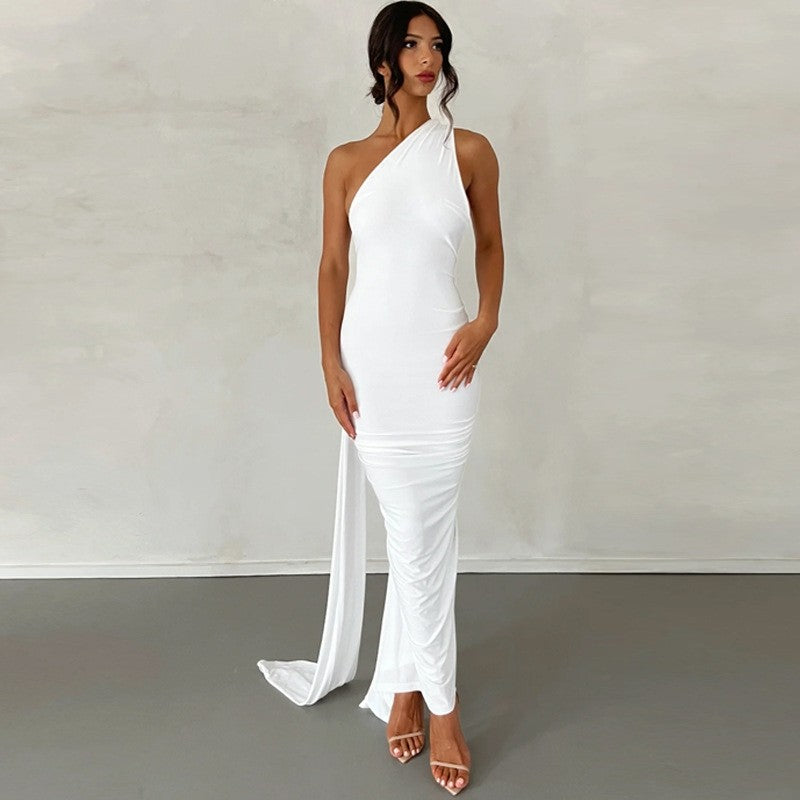 Solid Color Sleeveless Dress with Backless Design and Pleated Detailing
