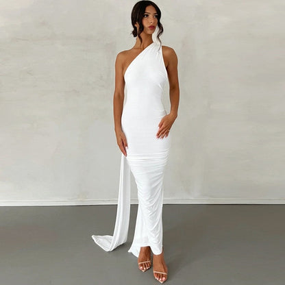 Solid Color Sleeveless Dress with Backless Design and Pleated Detailing