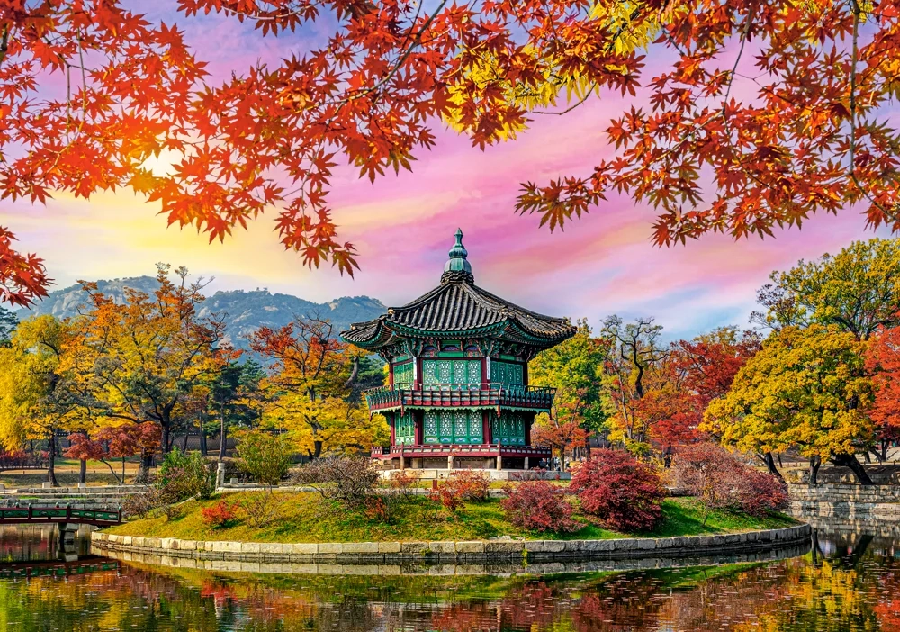 500 Piece Jigsaw Puzzle, Gyeongbokgung Palace, Seoul, South Korea, Autumn Leaves, Fall Scenery, Colorful, Reflection, Adult Puzzle, Castorland B-54138