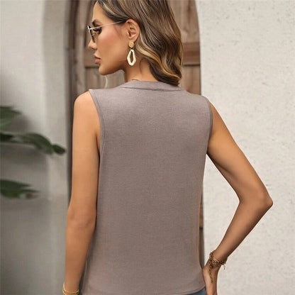 Stylish Pleated V-Neck Vest for a Sophisticated Look