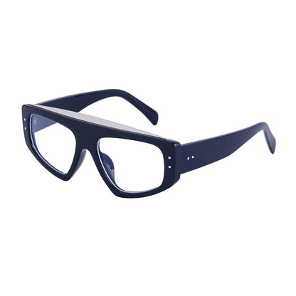 Fashionable Cat Eye Sunglasses In Large Lightweight Frame