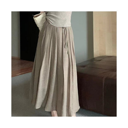 Versatile Solid Color Half Skirt for a Simple and Slimming Look