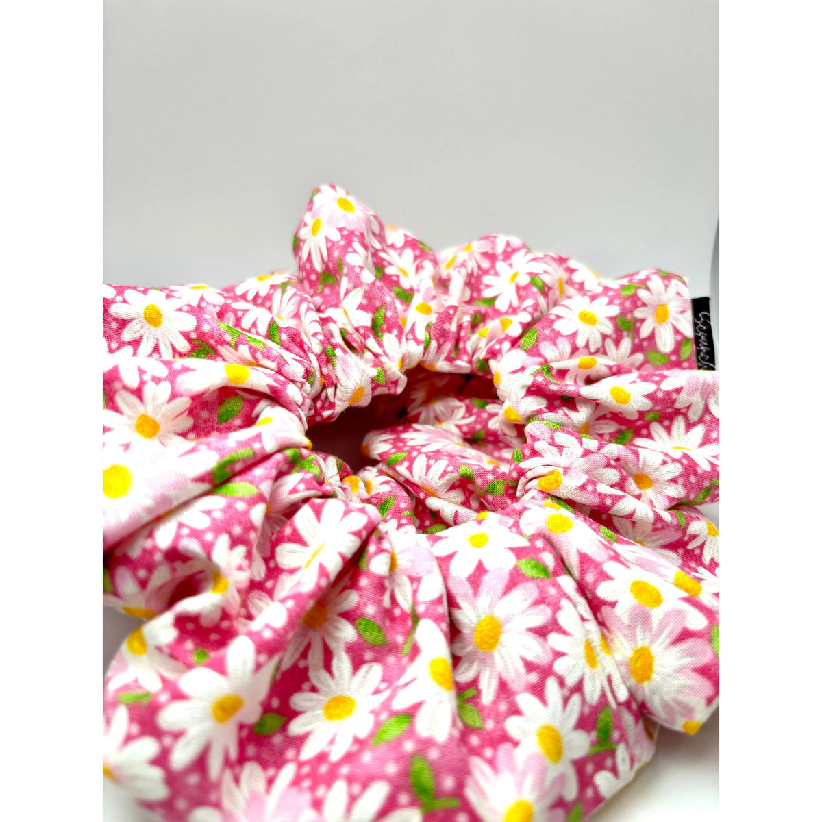 Pink Daisy Summer Scrunchie