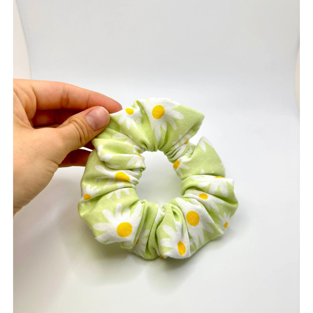 Mini Green Daisy Summer Scrunchie