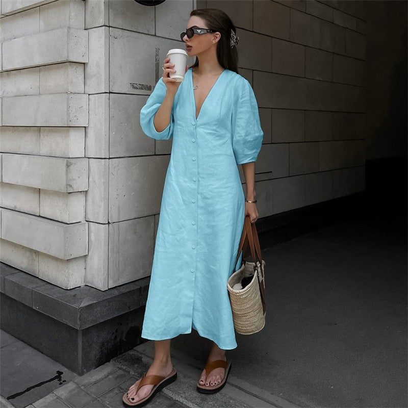 Sure! Here is an optimized title for your clothing product in English:

"Chic V-Neck Dress with Backless