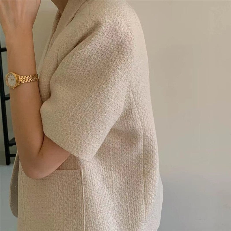 Relaxed Fit Short Sleeve Jacket Featuring Solid Lapel