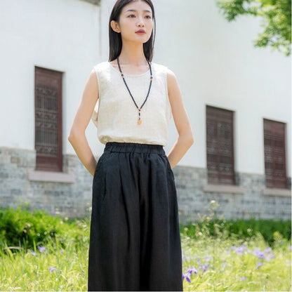 Relaxed Fit Monochrome Lantern Trousers for Versatile Styling