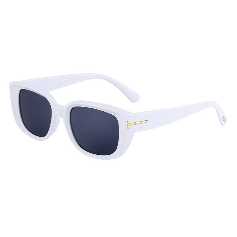 Ladies' Retro Small Frame Cat Eye Sunglasses