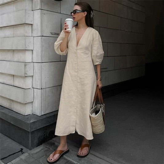 Sure! Here is an optimized title for your clothing product in English:

"Chic V-Neck Dress with Backless