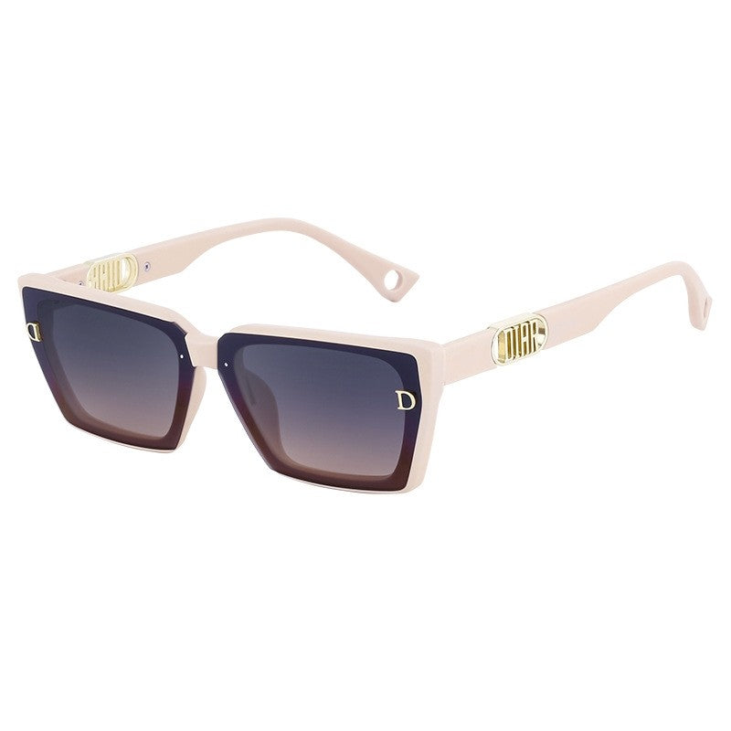 Fashionable Square Sunglasses For UV Protection For Women