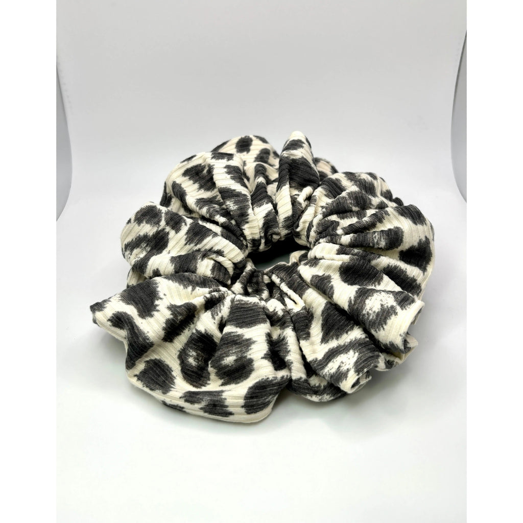 Grey Cheetah Ribbed Scrunchie