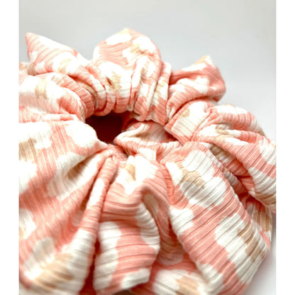 Pink Cheetah Ribbed Scrunchie