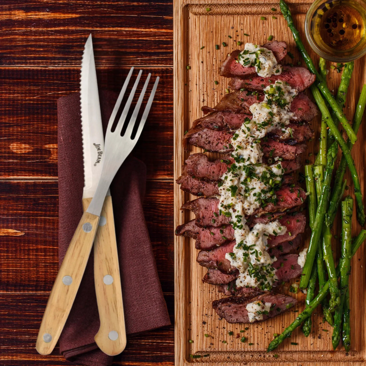 Jim Beam 8 Piece Steak Knife & Fork Set – Full Tang Serrated Blades