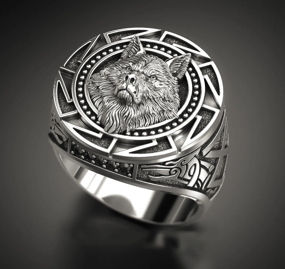 925 Sterling Silver Wolf Head Ring | Retro Warrior Design