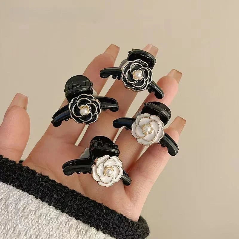 2Pcs Retro French Black Temperament Camellia Small Grip Princess Hair Clip Side Hairpin Clip