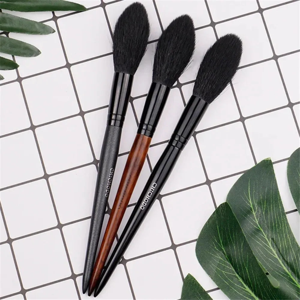 Professional Goat Hair Face Makeup Brush | Highlighter & Blush Brush