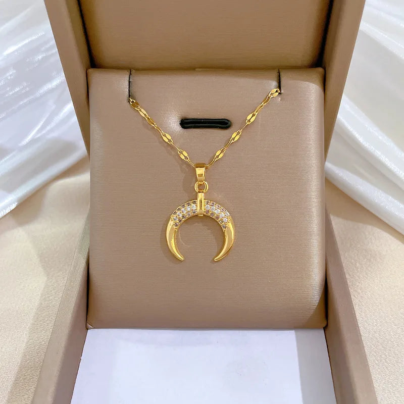 Stainless Steel Crescent Moon Pendant Necklace | Vintage Gold Choker Jewelry for Women