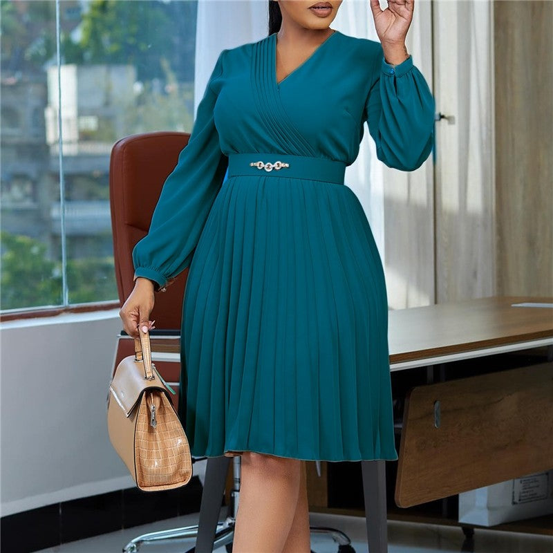 Stylish V-Neck Pleated Dress in Solid Color