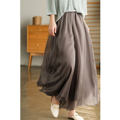 Wide Leg Pants in Solid Color with Artistic Flair