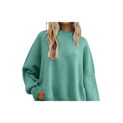 Sure! Here is an optimized title for your clothing product in English:

"Cozy Round Neck Batwing Sleeve Knit Swe