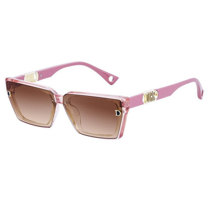 Fashionable Square Sunglasses For UV Protection For Women