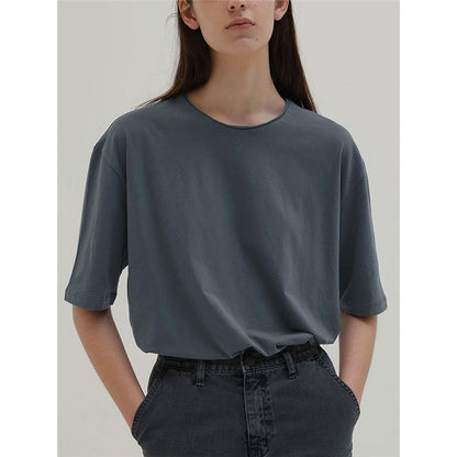 Round-Neck Short-Sleeved Plain T-Shirt With Contrast Hem For Women.