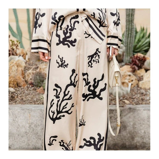 Relaxed Fit Satin Color-Blocked Wide-Leg Pants