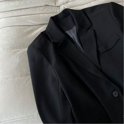 Sophisticated Suit Jacket crafted from Vertical Sensation TR Fabric