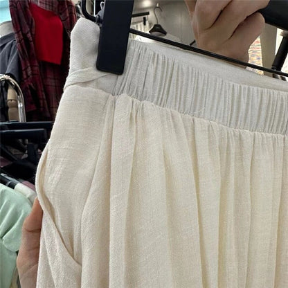 Versatile Solid Color Half Skirt for a Simple and Slimming Look