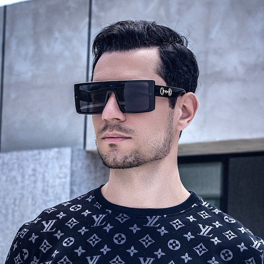 Fashion Sunglasses With Integrated UV Protection Lens