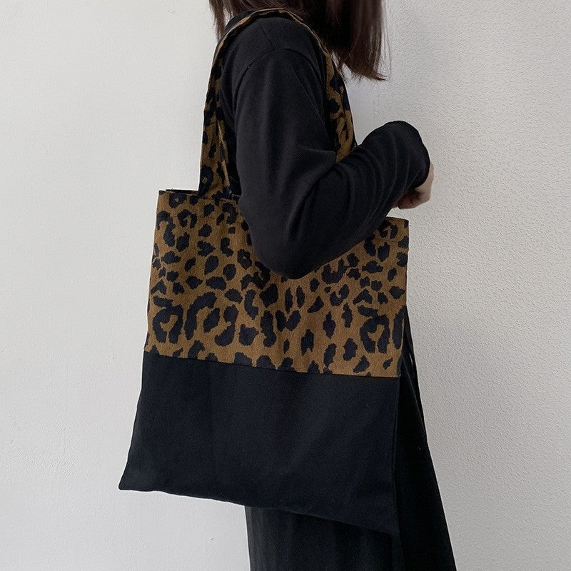 One-Shoulder Corduroy Canvas Bag: The Ultimate Versatile Accessory