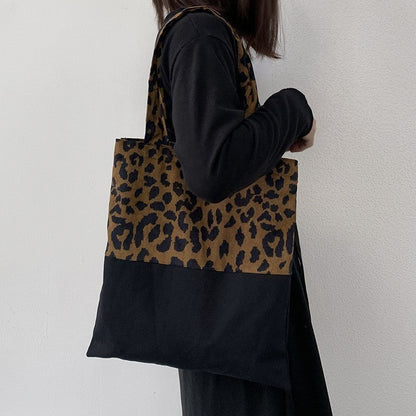 One-Shoulder Corduroy Canvas Bag: The Ultimate Versatile Accessory