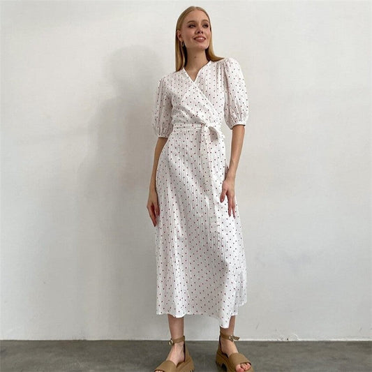 Five-Point Bubble Sleeve Lace-Up Floral Sleep Dress

Suggested Optimization:
Floral Lace-Up Sleep Dress with Bubble Sleeves