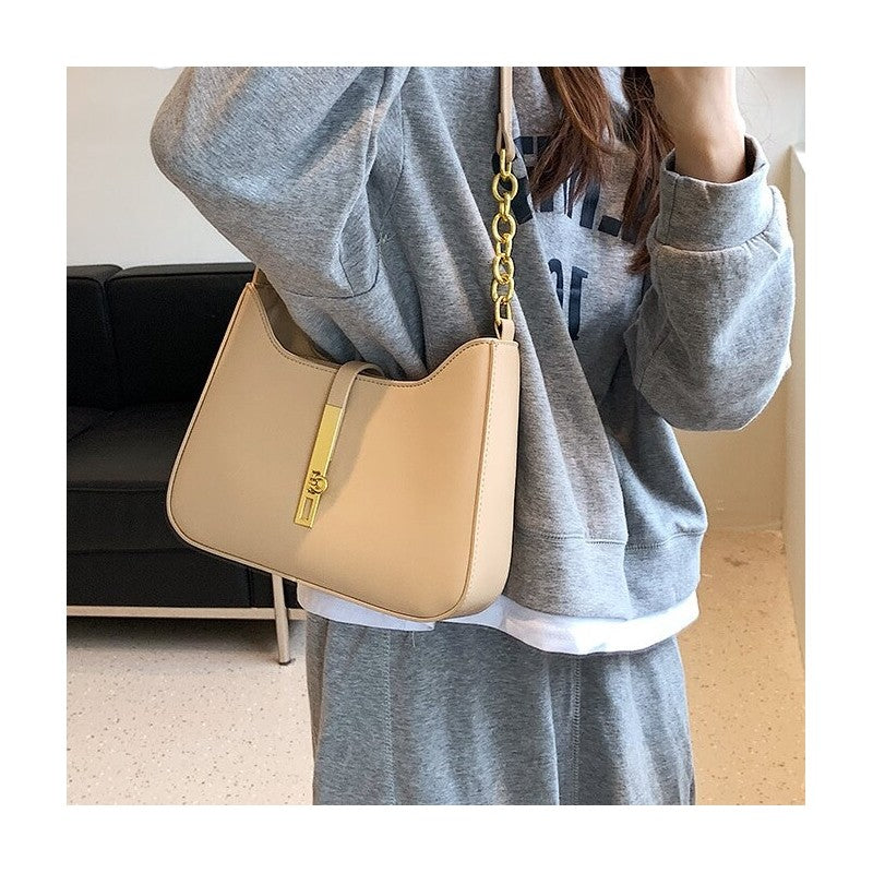 Chic Minimalist Shoulder Bag