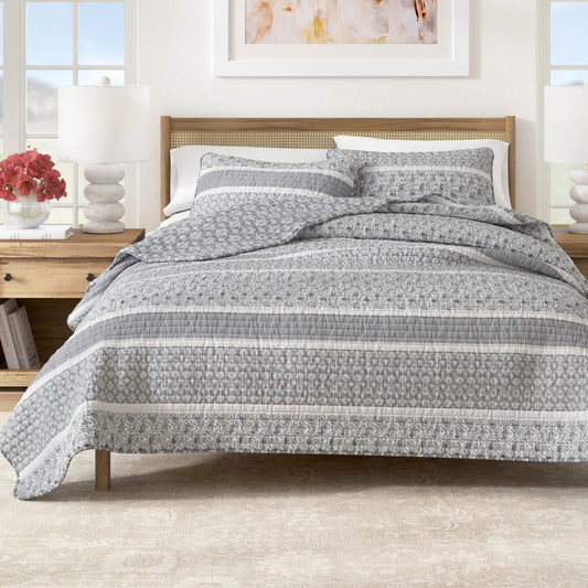 Stripe Quilt - Kadi Collection